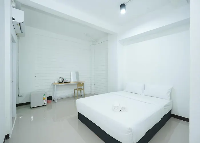 Bob House Khaosan - บ็อบ เฮ้าท์ ข้าวสาร พระนคร 2 *